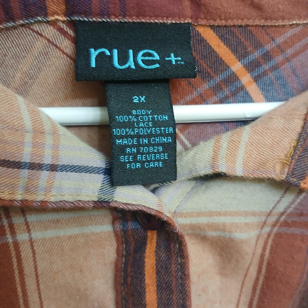 Rue+ Brand Button Up Woman's Shirt with Lace Backing-New Without Tags! - Picture 3 of 8